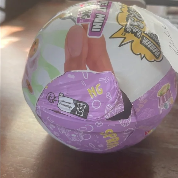 MGA Mini Verse Make it Mini Spring full set of 4 including rare daffodil set - Picture 7 of 16